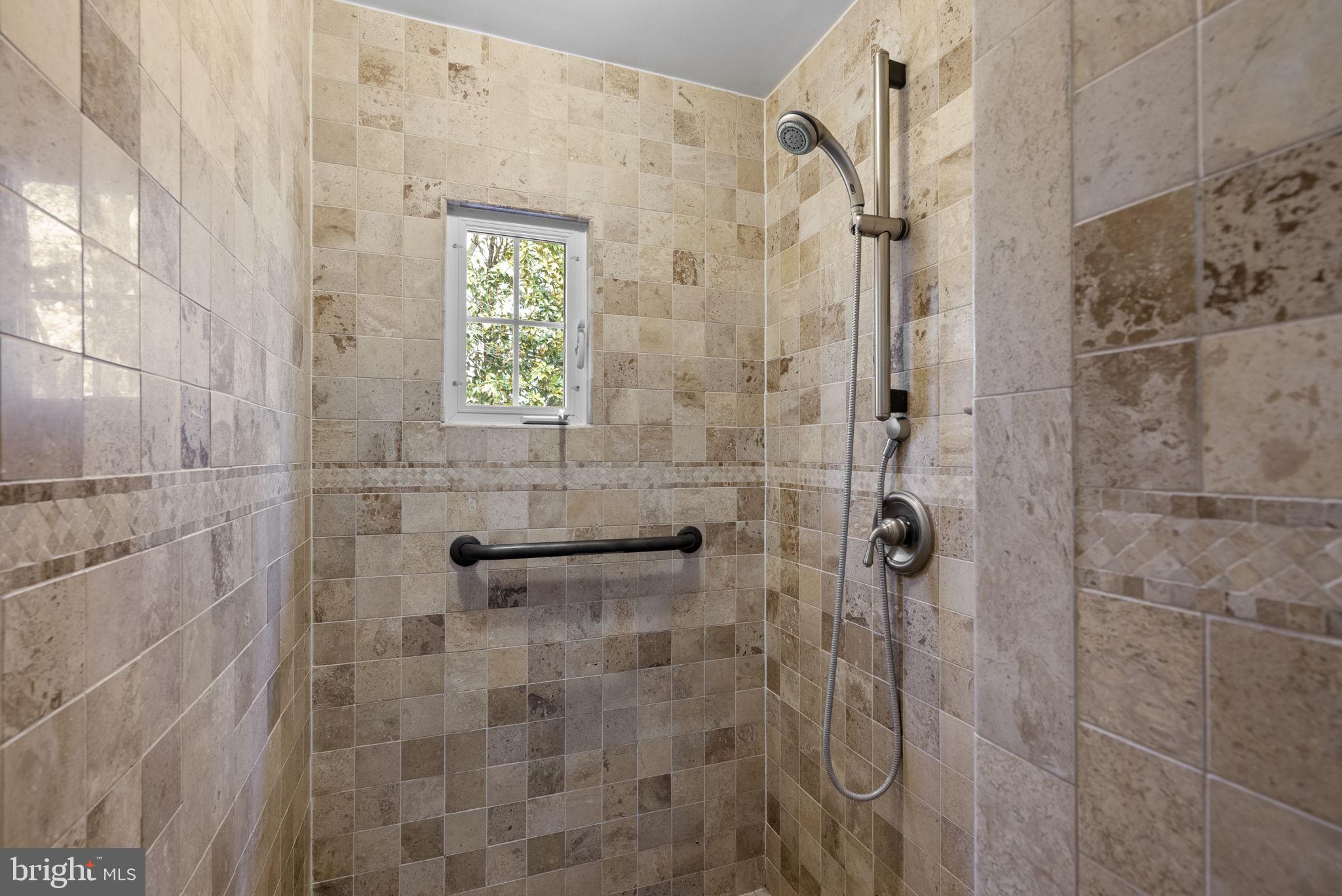 1210 Ashton Road Ashton, MD 20861 - Photo 28 of 71 Full Bathroom