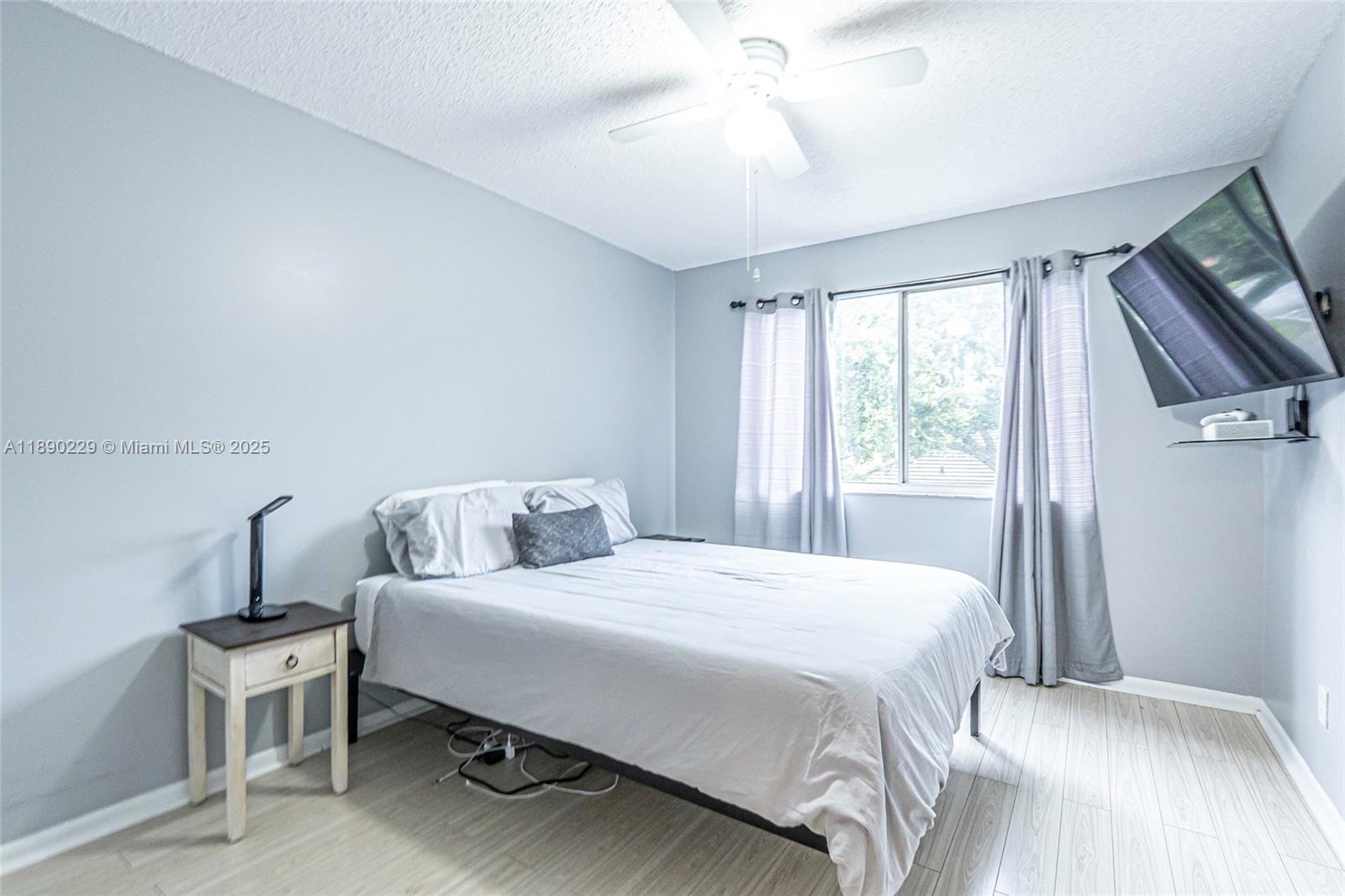 2913 Myrtle Oak Circle Davie, FL 33328 - Photo 27 of 35