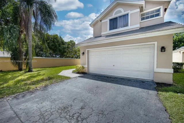 $665,000 | 2913 Myrtle Oak Circle, Davie, FL 33328