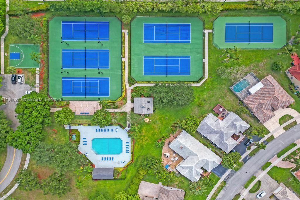 2913 Myrtle Oak Circle Davie, FL 33328 - Photo 33 of 35 a view of a house with a yard