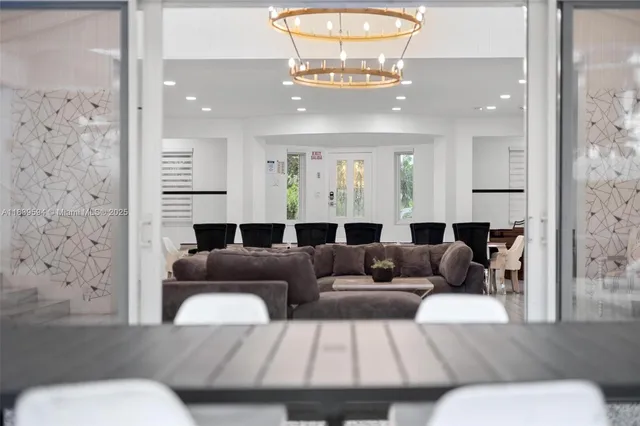 $1,700,000 | 1240 Jefferson Street, Hollywood, FL 33019