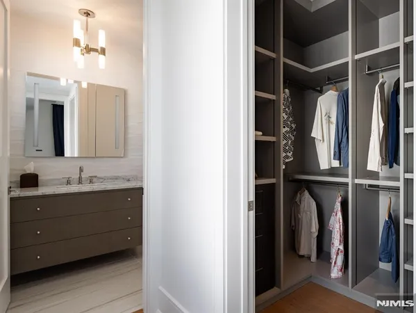 $2,575,000 | 16-18 Paris Avenue, Unit 9, Northvale, NJ 07647