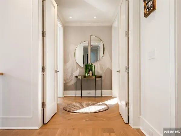 $2,575,000 | 16-18 Paris Avenue, Unit 9, Northvale, NJ 07647