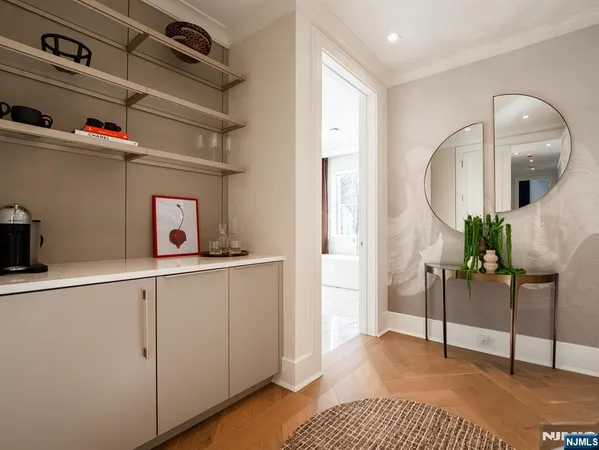 $2,575,000 | 16-18 Paris Avenue, Unit 9, Northvale, NJ 07647