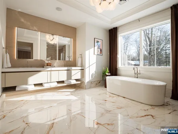 $2,575,000 | 16-18 Paris Avenue, Unit 9, Northvale, NJ 07647
