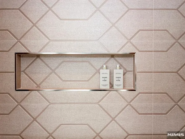 $2,575,000 | 16-18 Paris Avenue, Unit 9, Northvale, NJ 07647