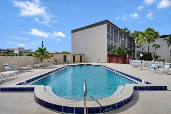 a view of a street with a street view