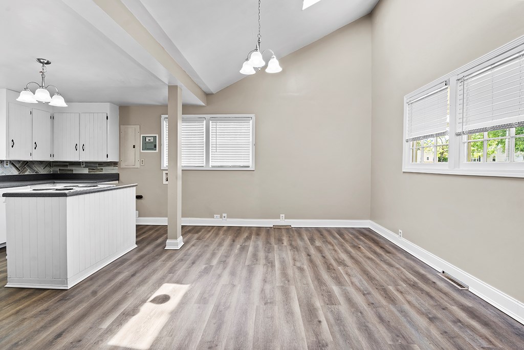 202 Sample Road Greenwood, SC 29649 - Photo 8 of 18 Gallery Image 8