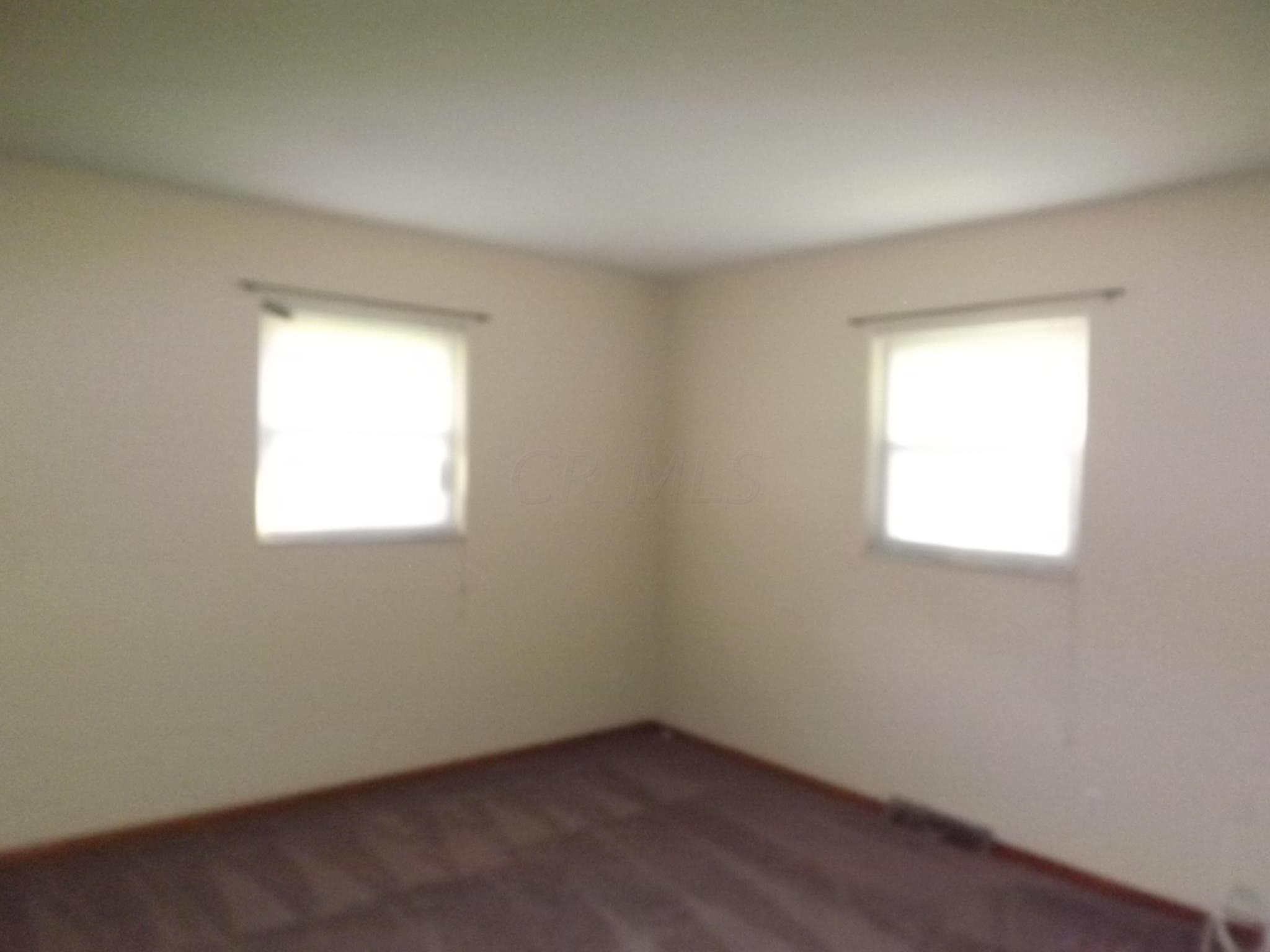 3481 South Hamilton Road Columbus, OH 43232 - Photo 3 of 13 Gallery Image 3