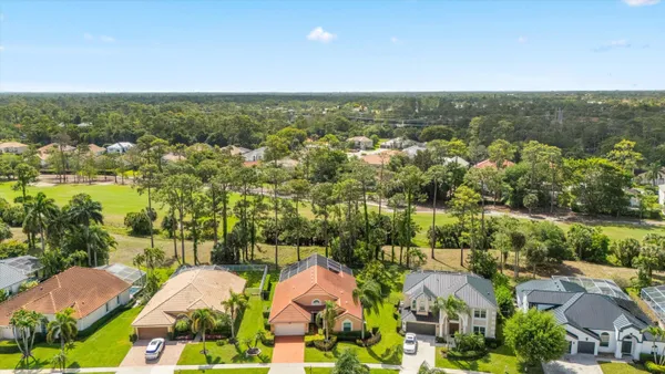 $725,000 | 15802 Glen Willow Lane, Wellington, FL 33414