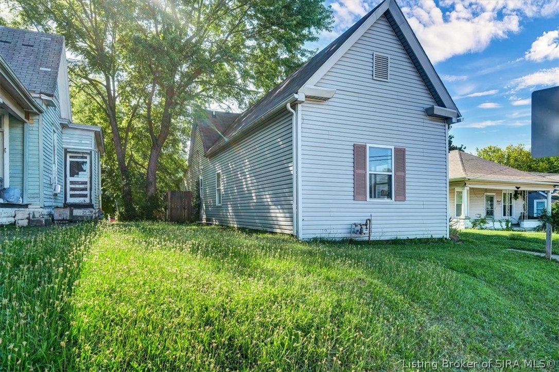 1502 Charlestown Road New Albany, IN 47150 - Photo 3 of 35 Gallery Image 3
