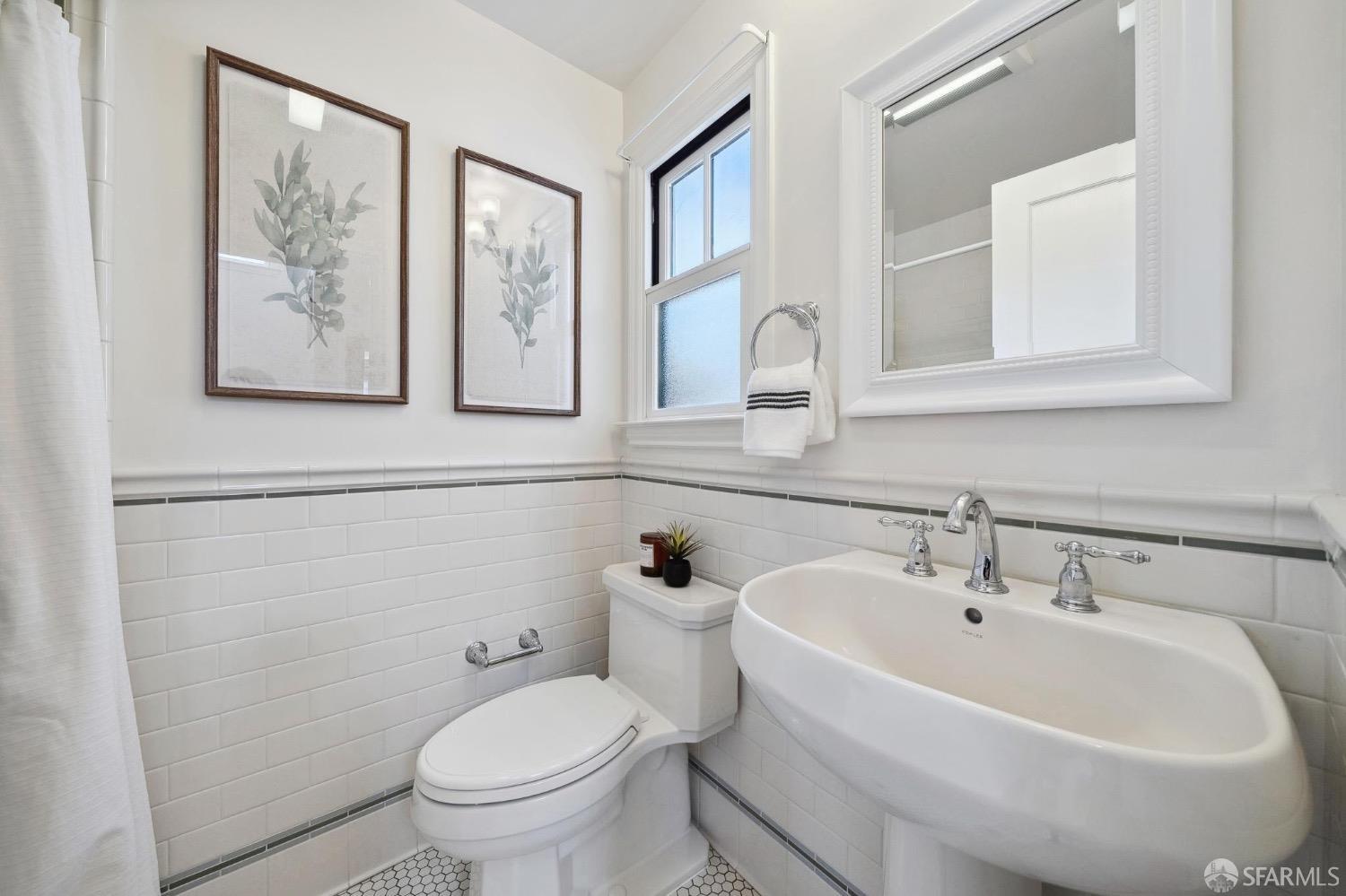 508 Talbot Avenue Albany, CA 94706 - Photo 34 of 66 a white bath tub sitting next to a white toilet