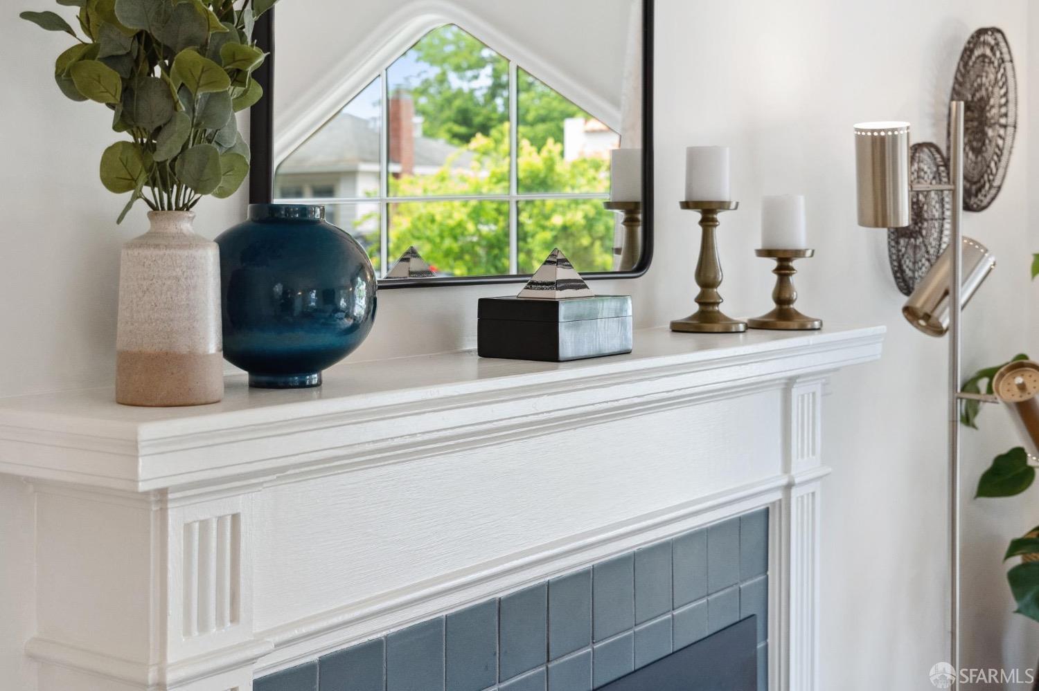 508 Talbot Avenue Albany, CA 94706 - Photo 4 of 66 a vase of flowers sitting on a table