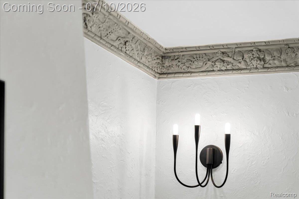 1336 Harvard Road Grosse Pointe, MI 48230 - Photo 16 of 73 Exquisite decorative plasterwork