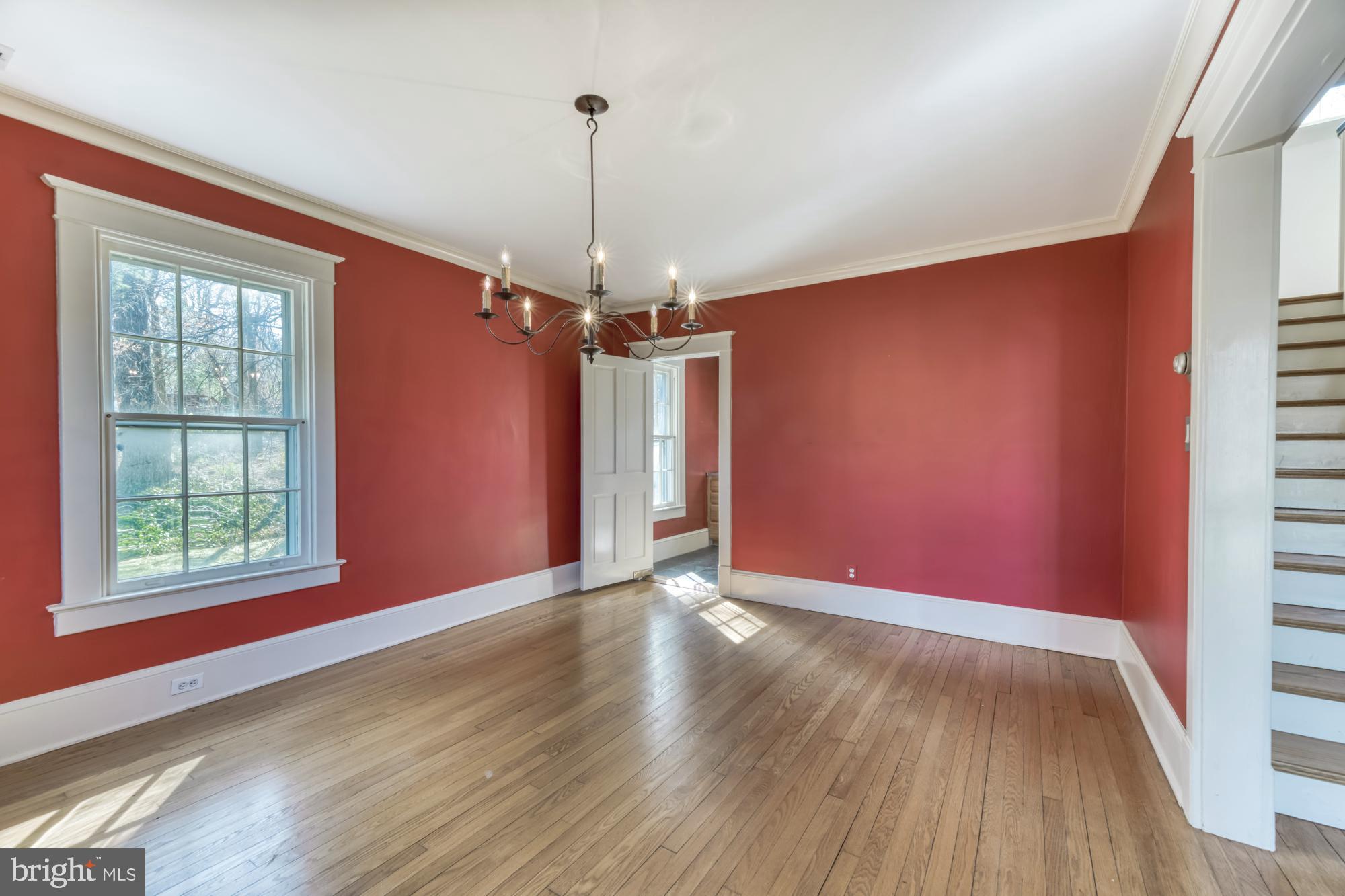 2800 Russell Road Alexandria, VA 22305 - Photo 14 of 48 Dining room with wood floors