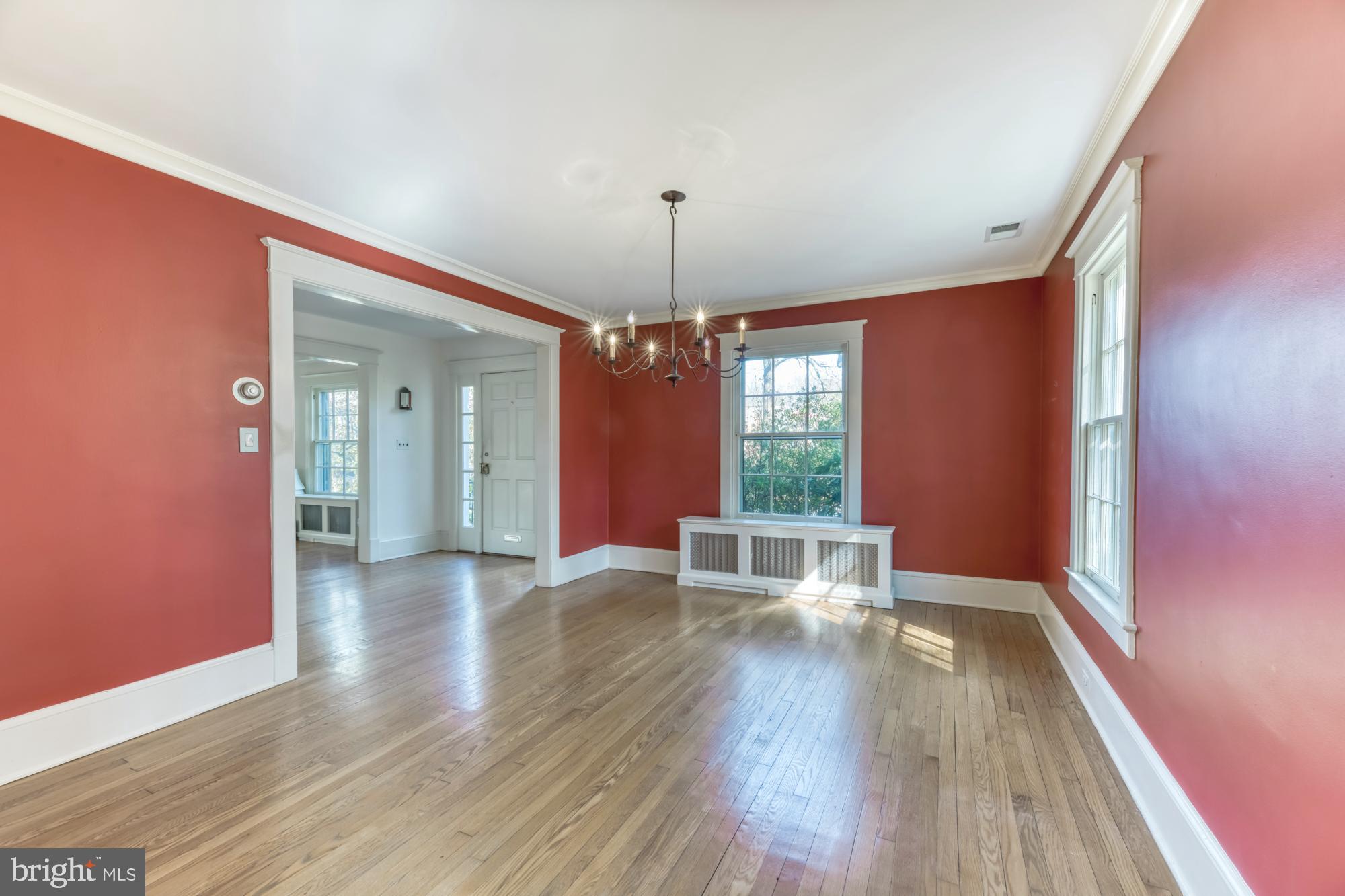 2800 Russell Road Alexandria, VA 22305 - Photo 15 of 48 Formal dining room
