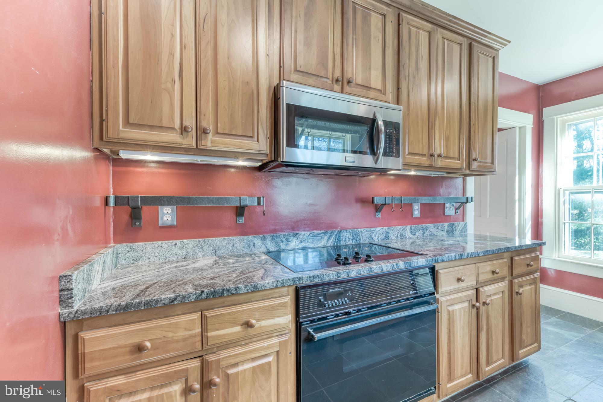 2800 Russell Road Alexandria, VA 22305 - Photo 19 of 48