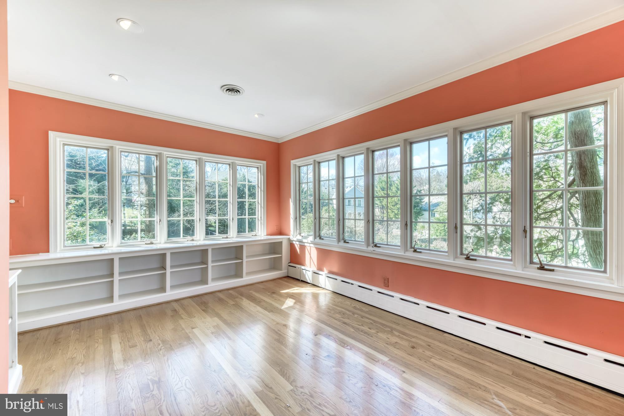 2800 Russell Road Alexandria, VA 22305 - Photo 26 of 48 Sunroom with walls of windows