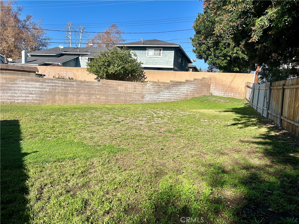 1007 Harrison Court Upland, CA 91786 - Photo 11 of 11 a view of an outdoor space and a yard