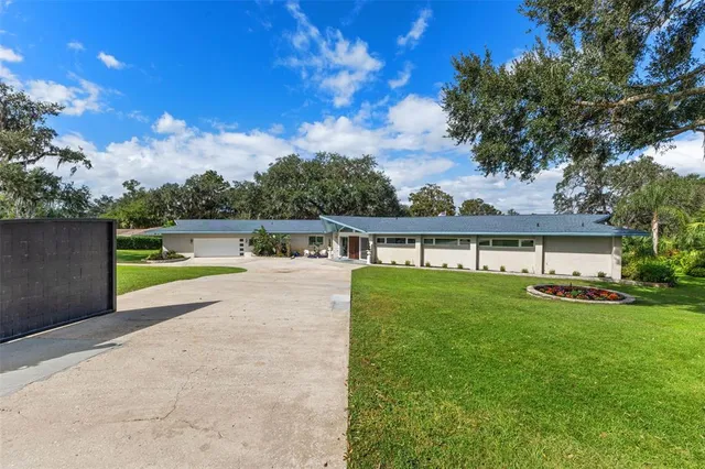 $1,300,000 | 8711 East Cresco Lane, Inverness, FL 34450