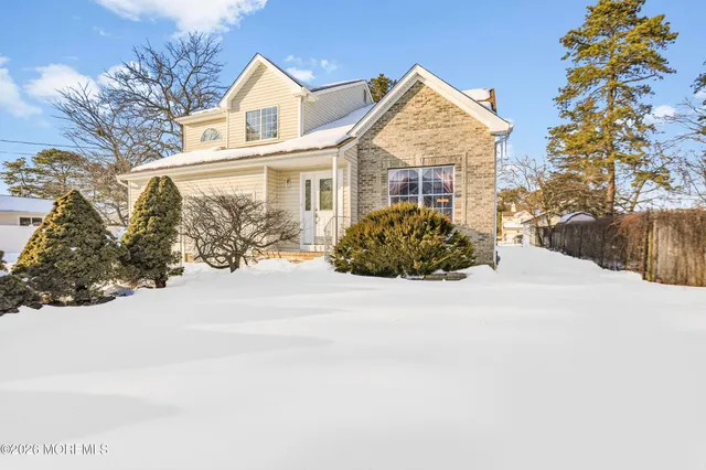 $735,000 | 1609 8th Avenue, Toms River, NJ 08757