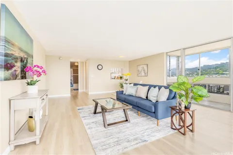 $688,000 | 1212 Punahou Street, Unit 3106, Honolulu, HI 96826