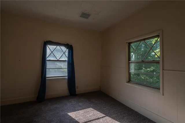 $64,999 | 224 North 3rd Street, Neodesha, KS 66757