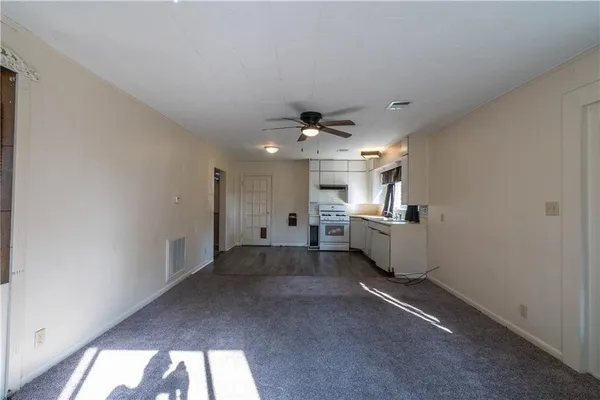 $59,999 | 224 North 3rd Street, Neodesha, KS 66757