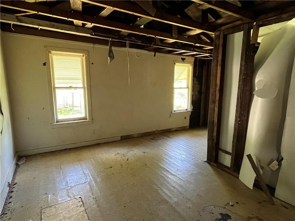 300-302 Oak Spring Road Canonsburg, PA 15317 - Photo 19 of 25 Gallery Image 19