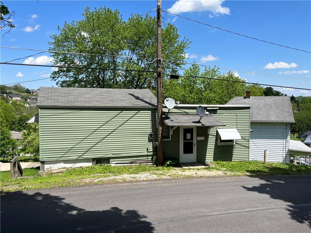300-302 Oak Spring Road Canonsburg, PA 15317 - Photo 4 of 25 Gallery Image 4