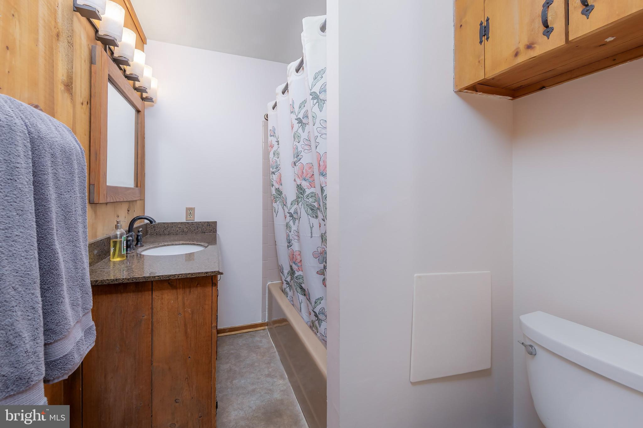 289 Stewart Road Allentown, NJ 08501 - Photo 14 of 41 Primary Bathroom