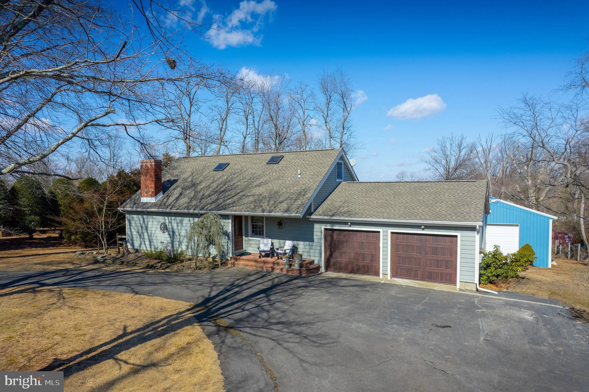 289 Stewart Road Allentown, NJ 08501 - Photo 3 of 41 Circle Driveway