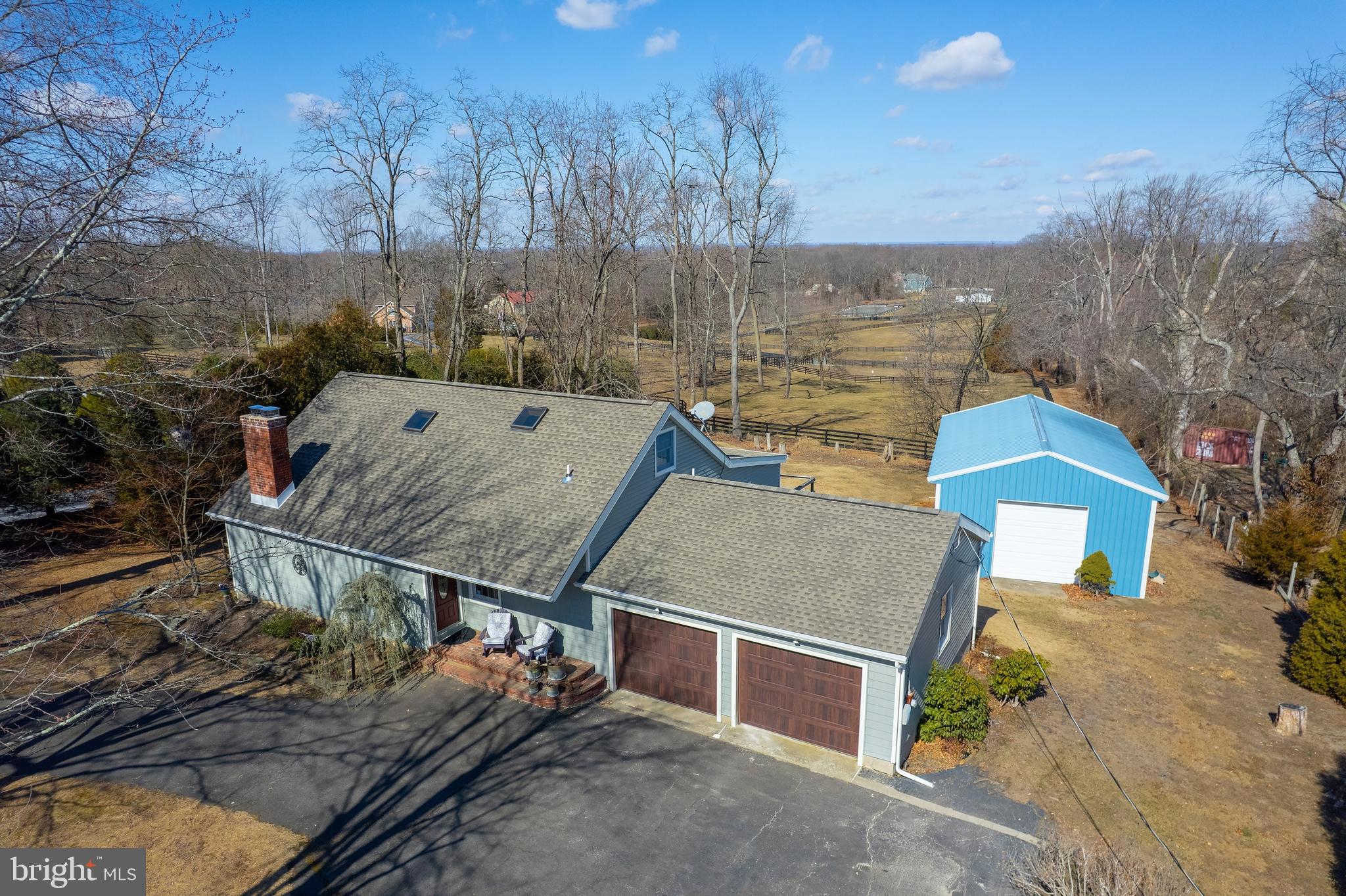 289 Stewart Road Allentown, NJ 08501 - Photo 4 of 41 2 Car Garage