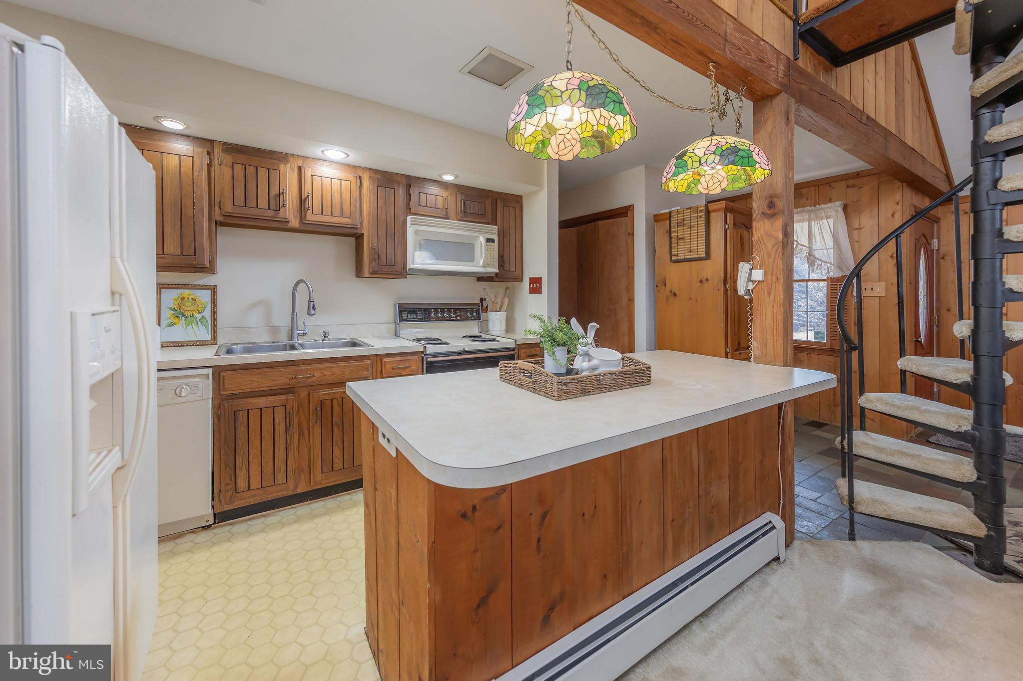 289 Stewart Road Allentown, NJ 08501 - Photo 8 of 41 Kitchen