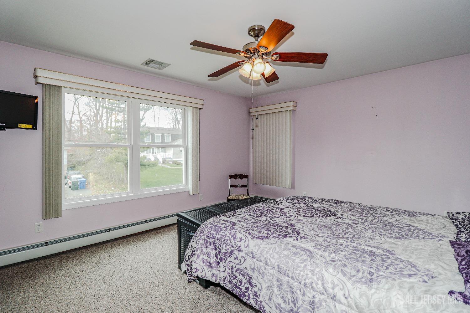 76 Kimberly Road Colonia, NJ 07067 - Photo 21 of 35