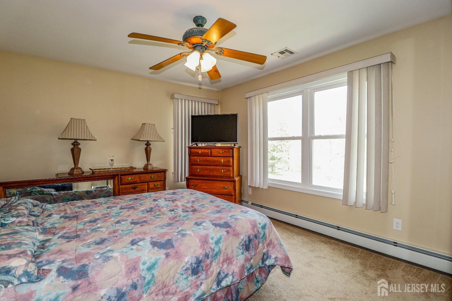 76 Kimberly Road Colonia, NJ 07067 - Photo 24 of 35