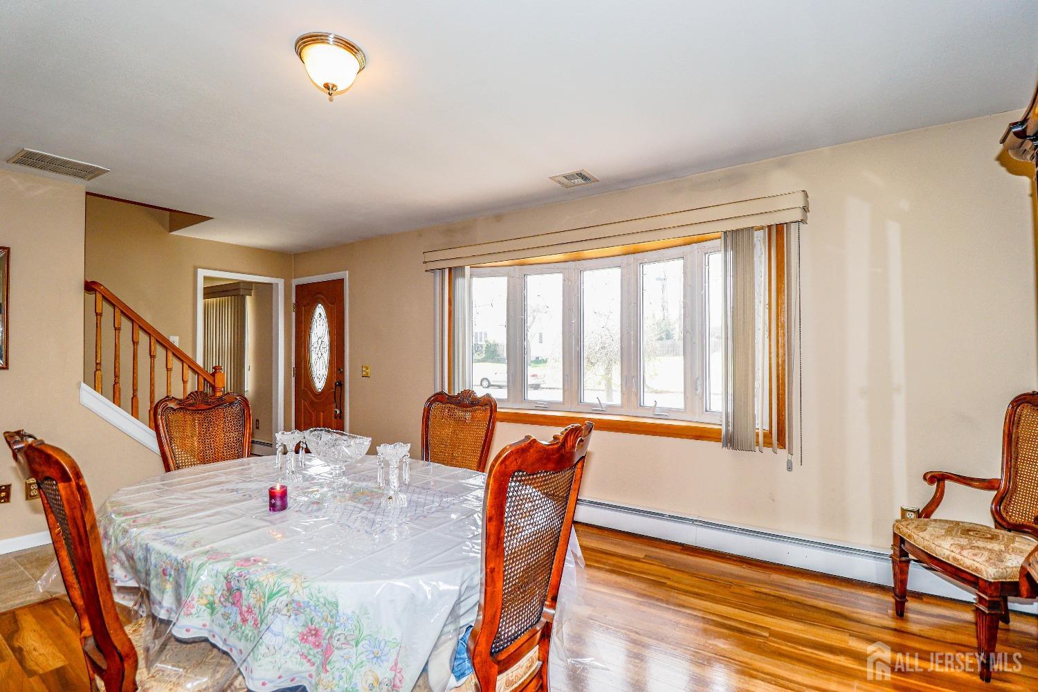 76 Kimberly Road Colonia, NJ 07067 - Photo 7 of 35