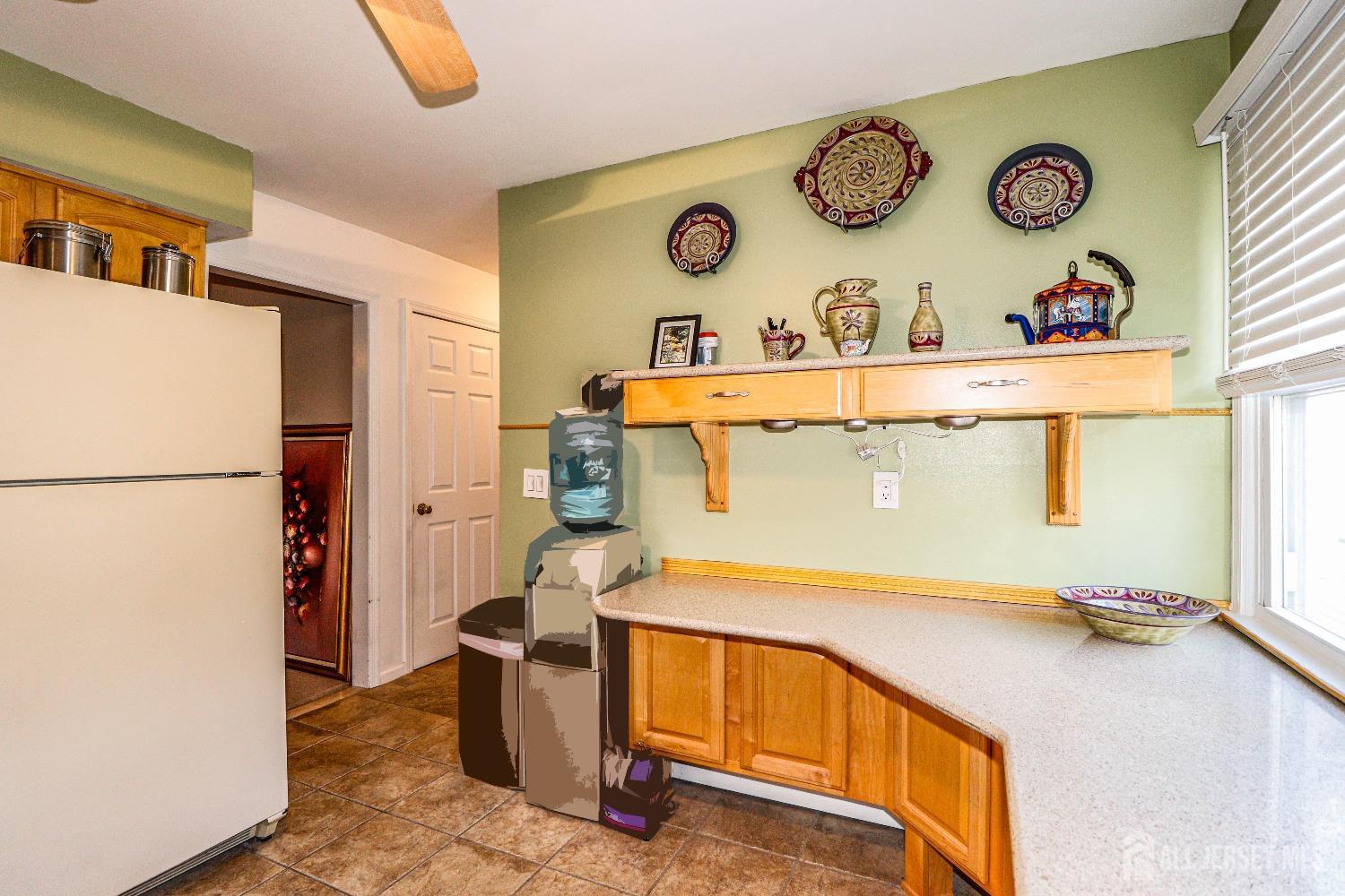 76 Kimberly Road Colonia, NJ 07067 - Photo 10 of 35