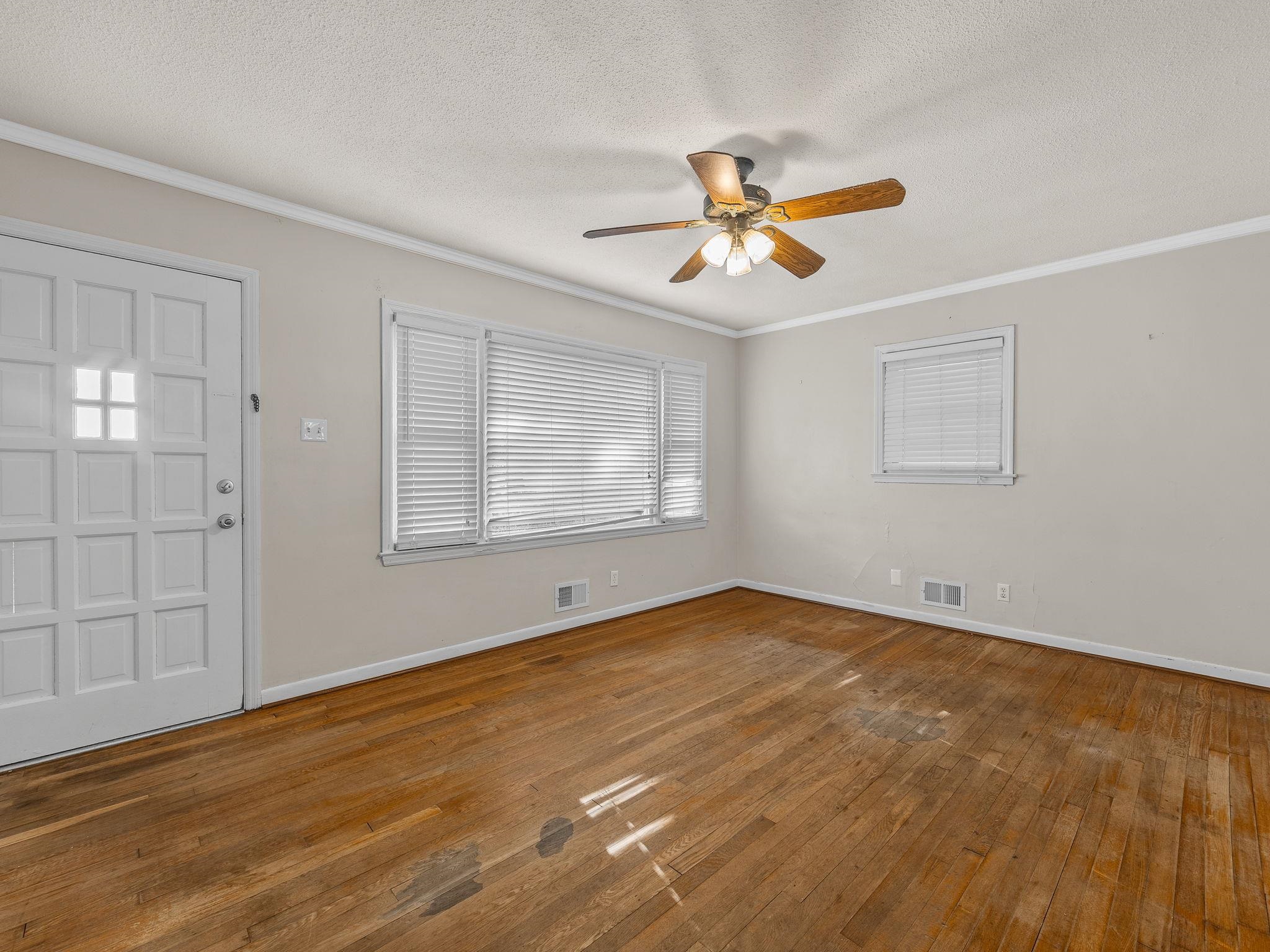 299 McAbee Road Roebuck, SC 29376 - Photo 5 of 32