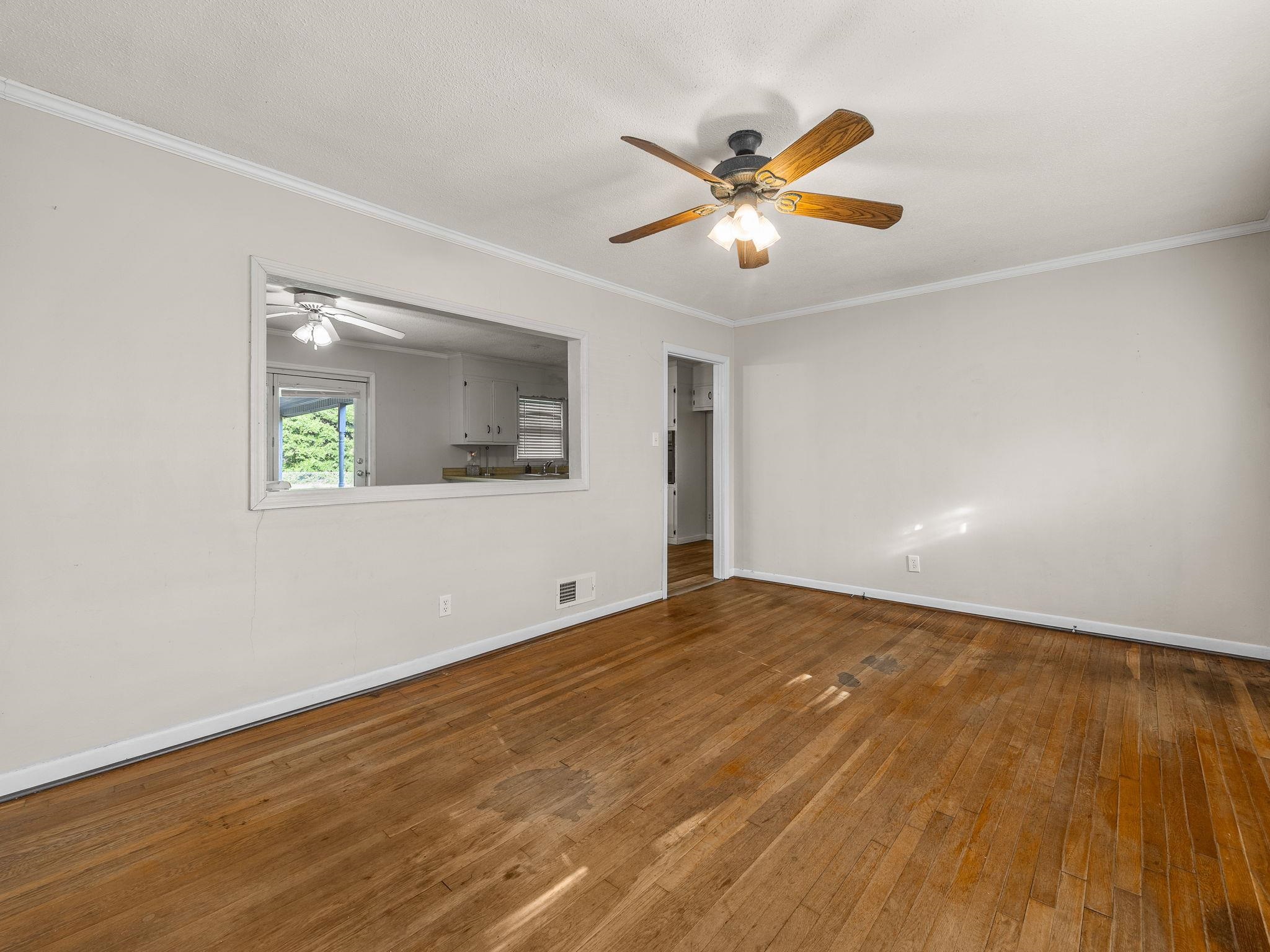 299 McAbee Road Roebuck, SC 29376 - Photo 7 of 32