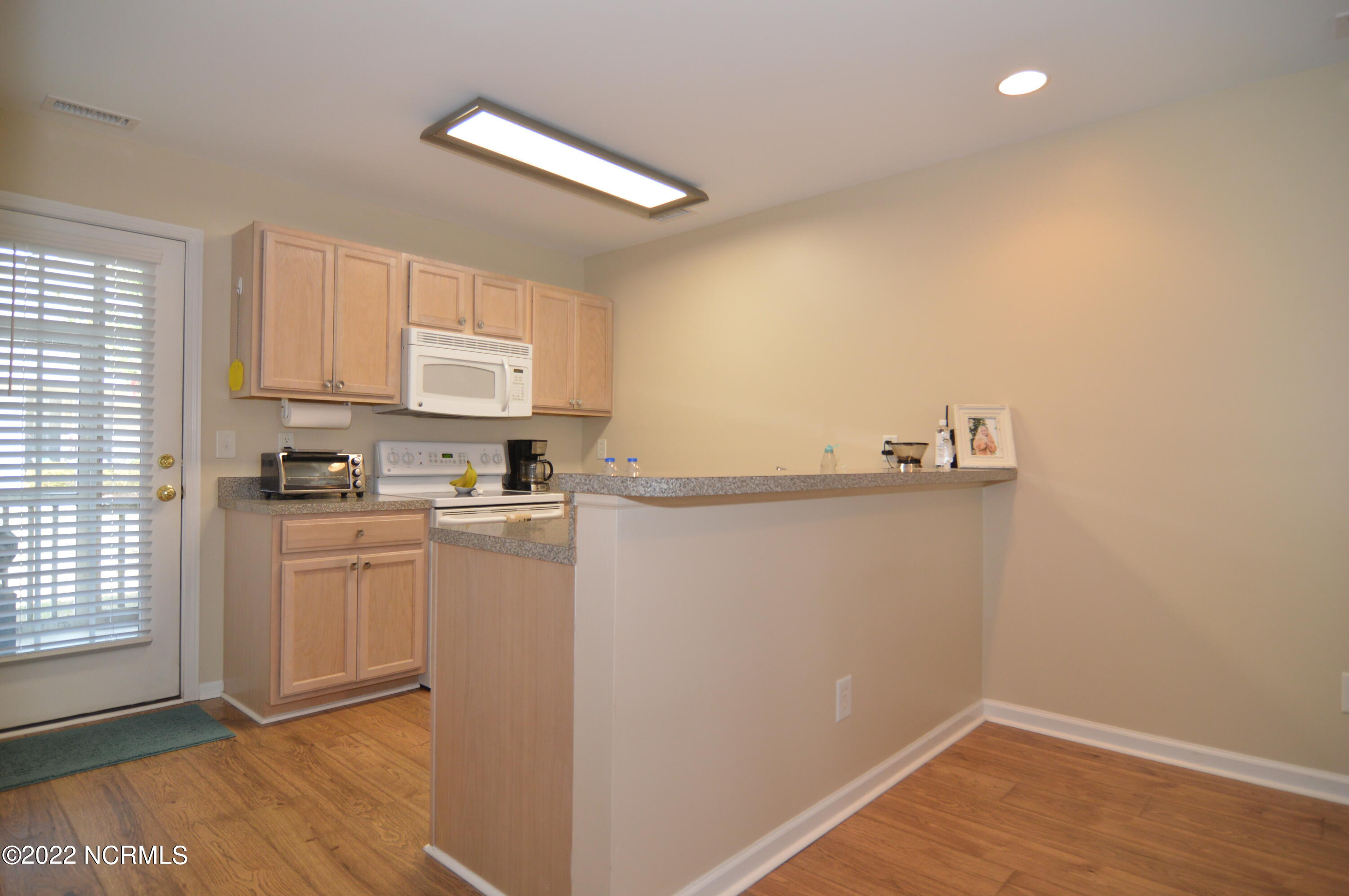 4513 Country Club Road, Unit 102D Morehead City, NC 28557 - Photo 4 of 15 DSC_0428