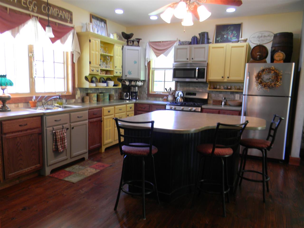 2845 White Springs Road Spencer, IN 47460 - Photo 4 of 31 Gallery Image 4