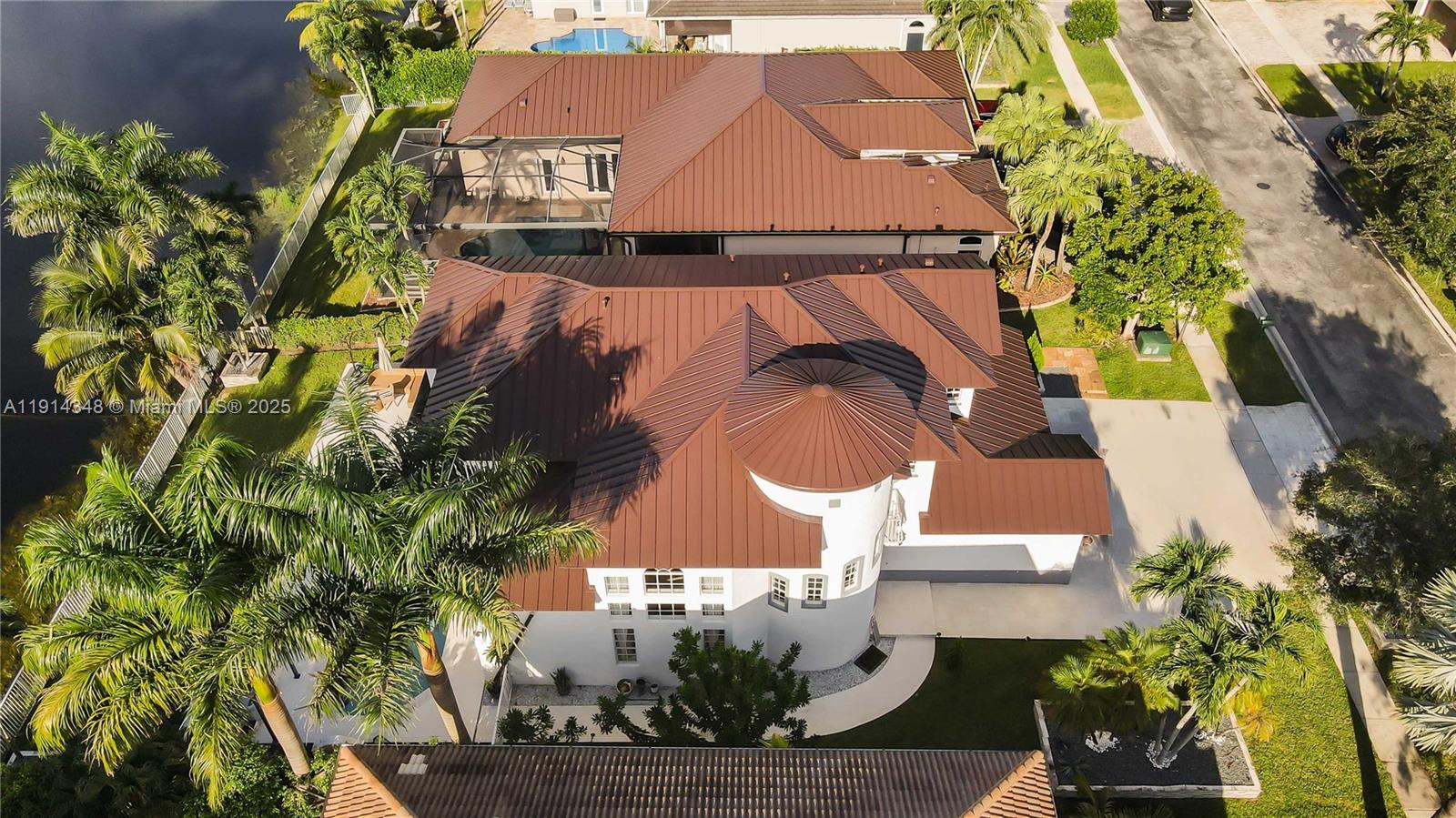19250 Southwest 30th Street, Unit 50 Miramar, FL 33029 - Photo 14 of 61 an aerial view of a house with a swimming pool