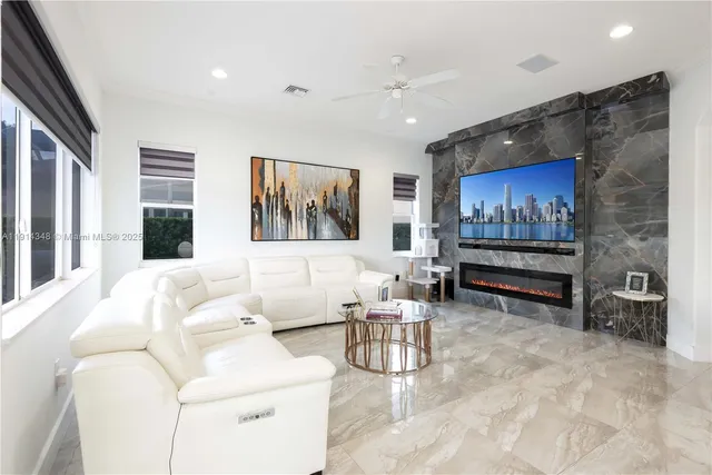 $7,000 | 19250 Southwest 30th Street, Unit 50, Miramar, FL 33029