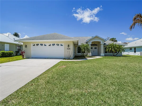 $3,500 | 725 23rd Avenue, Vero Beach, FL 32962