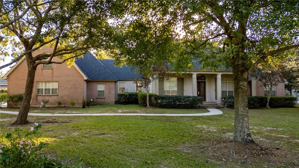 100 Cameron Court Slidell, LA 70461 - Photo 3 of 32 Gallery Image 3