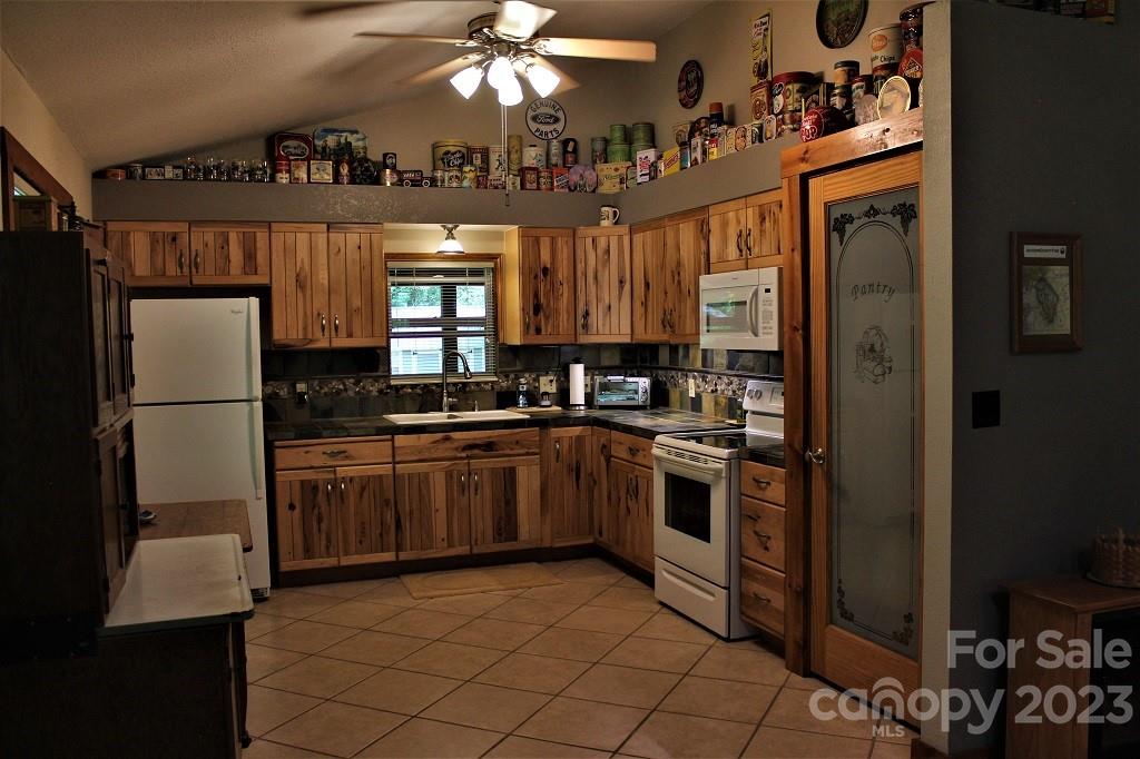 96 Wayne Lovedahl Road Cullowhee, NC 28723 - Photo 8 of 37 Gallery Image 8