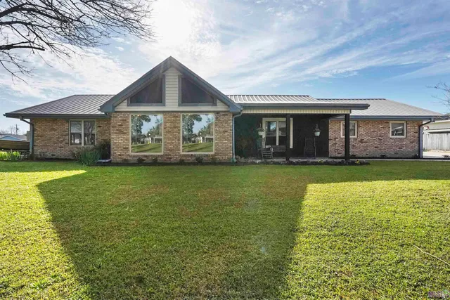 $325,000 | 1040 Susan Court, Morgan City, LA 70380