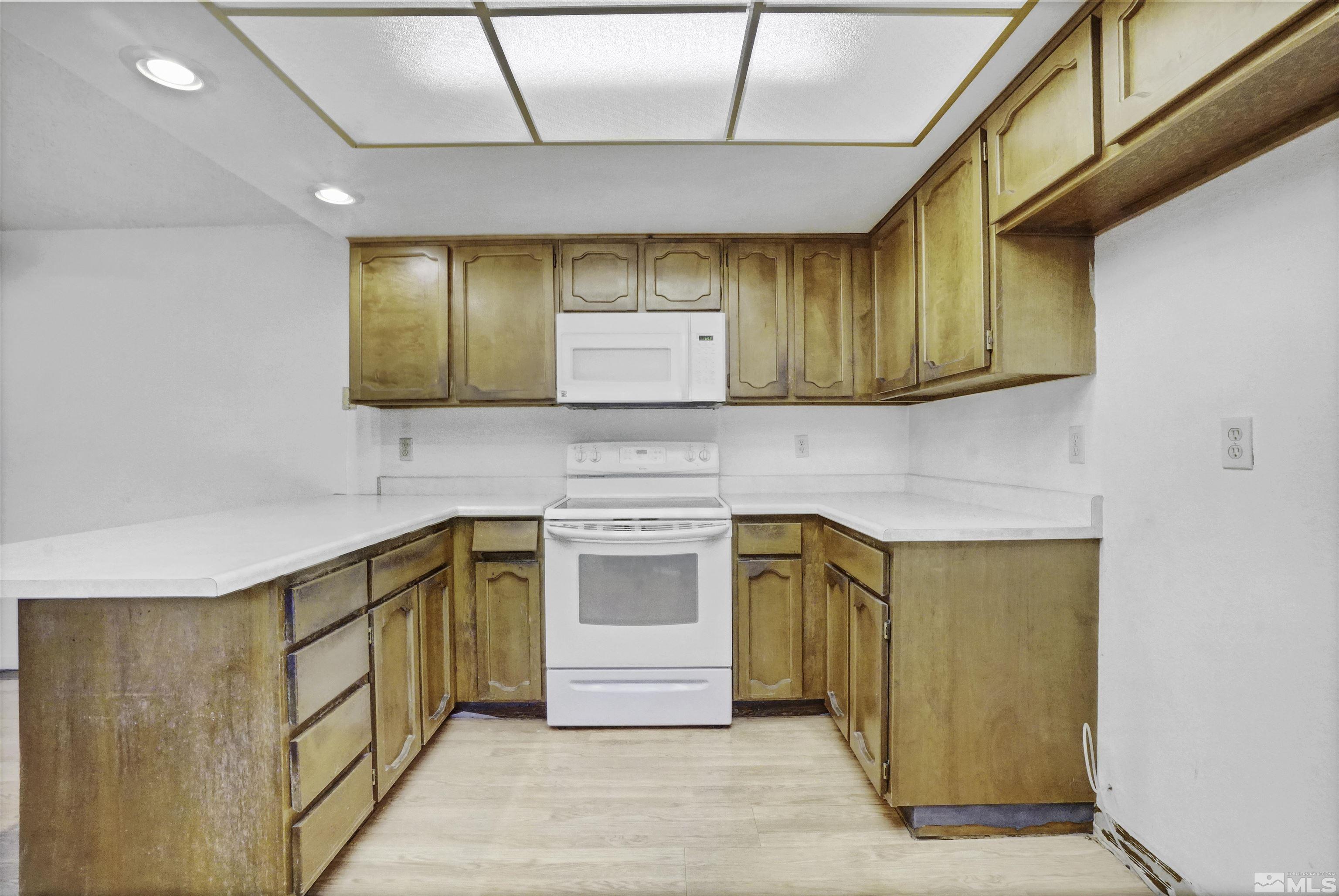 7563 Cumberland Circle Reno, NV 89511 - Photo 8 of 19 Photo 8