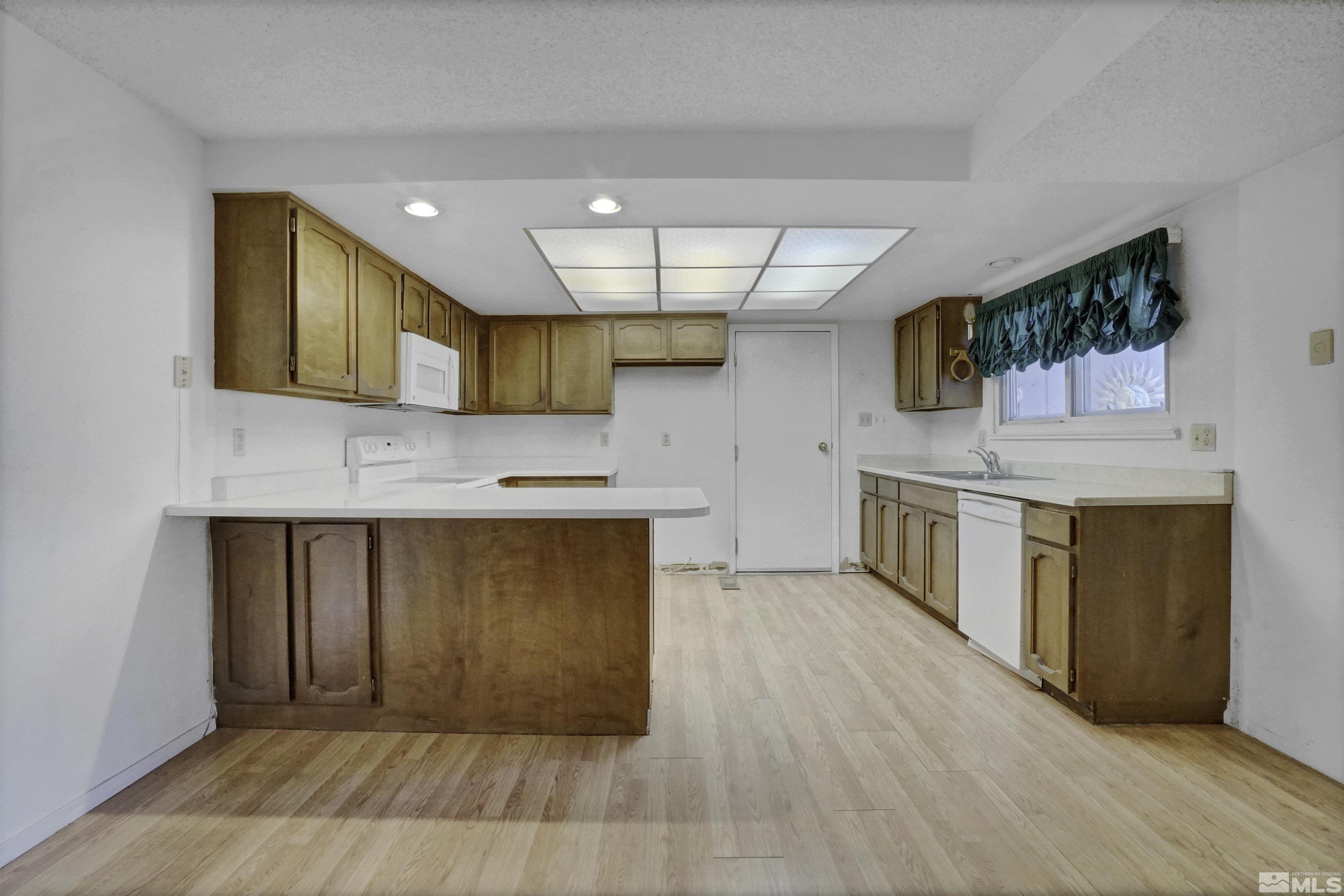 7563 Cumberland Circle Reno, NV 89511 - Photo 10 of 19 Photo 10